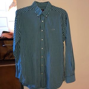 Vineyard vines button down